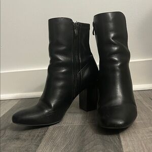 Black Zip Up Ankle Booties Chunky Block Heel Boots